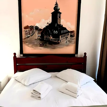 Πανσιόν Noemi Old Town 3*