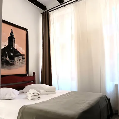 Noemi Old Town 3* Braşov